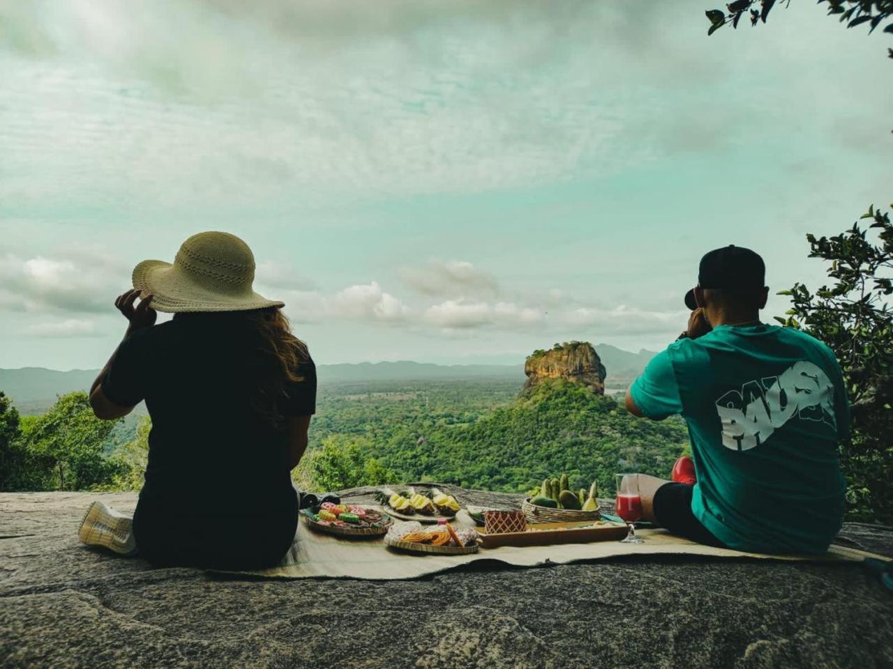 Elephant Safari Lodge Sigiriya Junction Habarana Kültér fotó