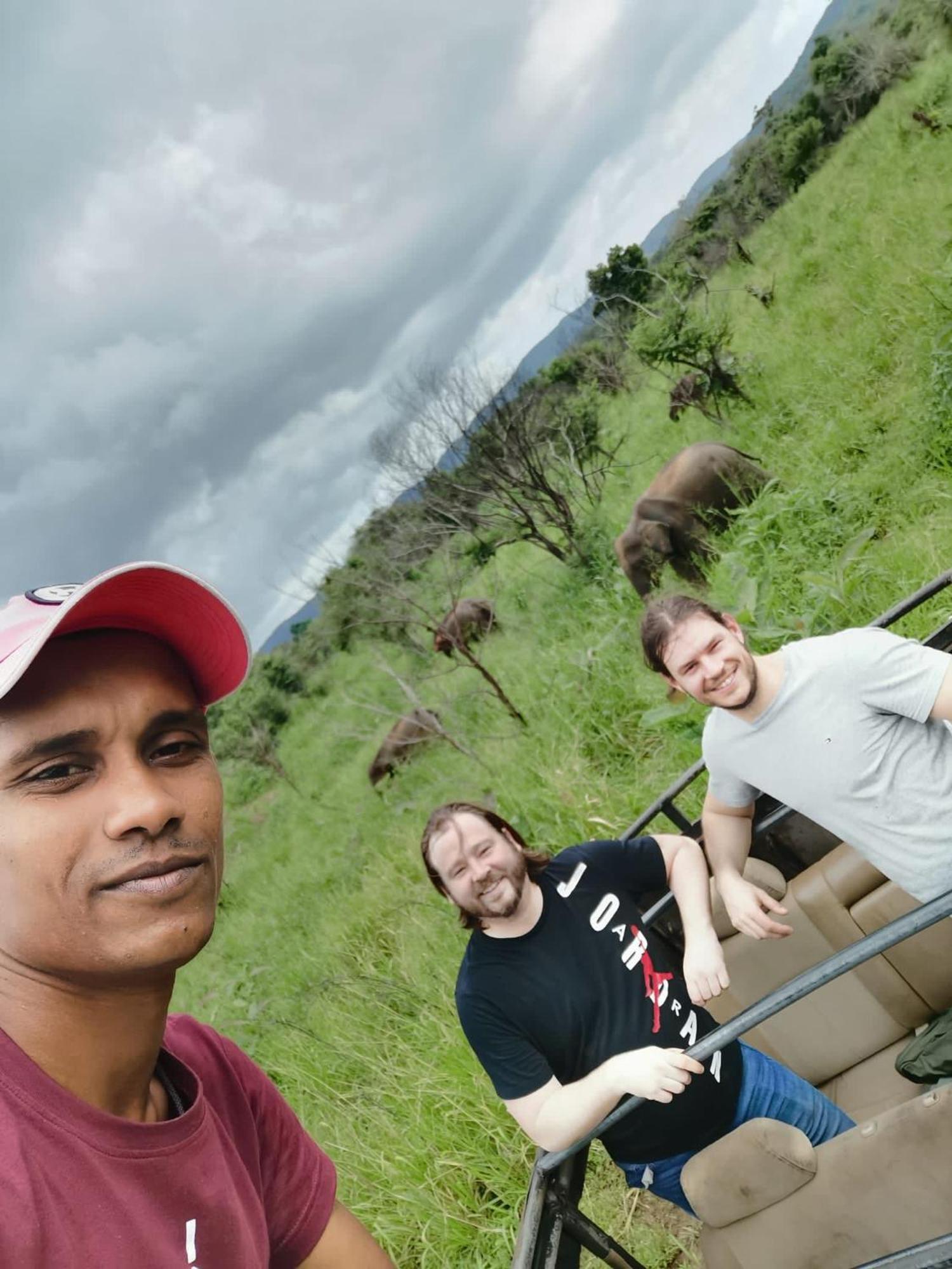 Elephant Safari Lodge Sigiriya Junction Habarana Kültér fotó