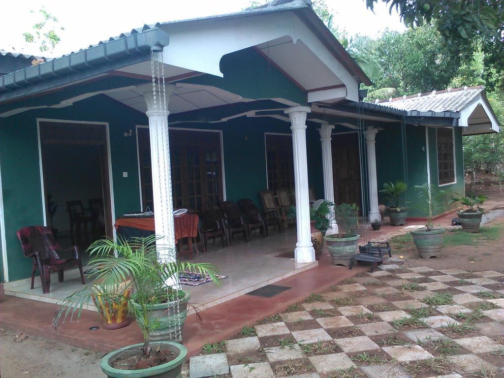 Elephant Safari Lodge Sigiriya Junction Habarana Kültér fotó