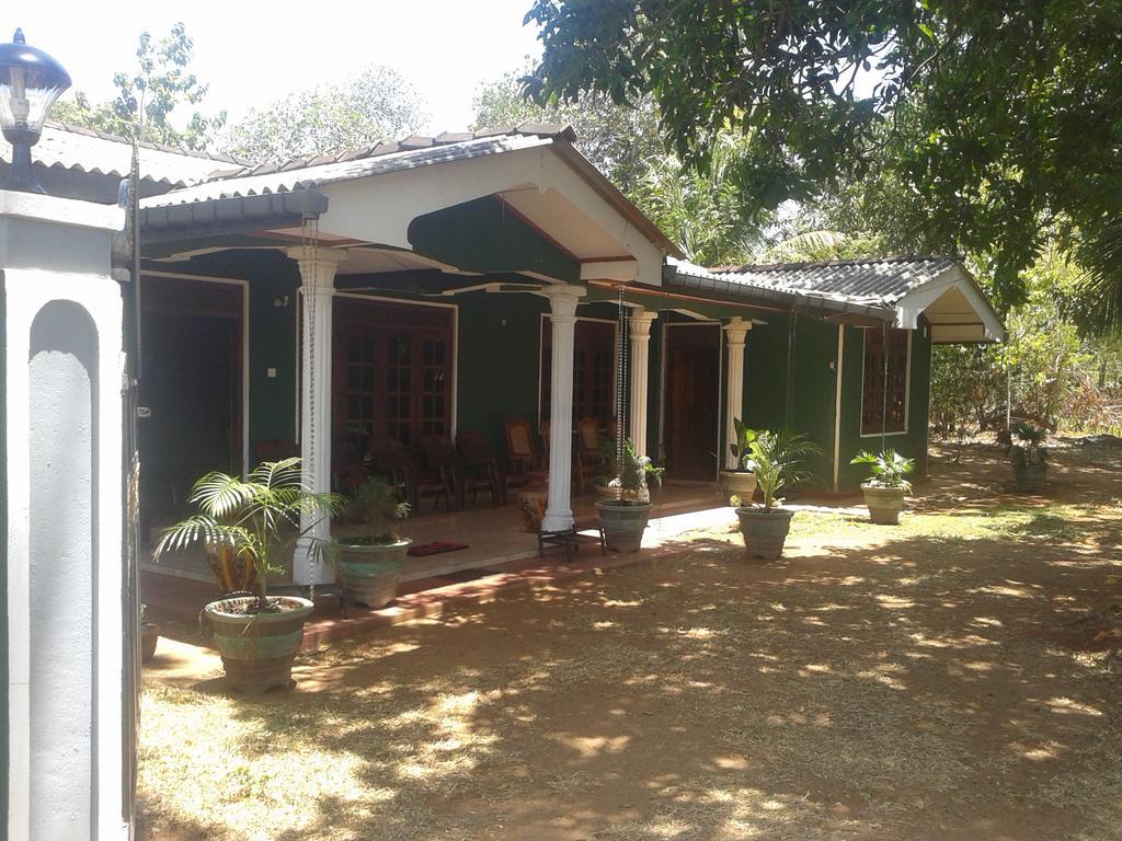 Elephant Safari Lodge Sigiriya Junction Habarana Kültér fotó